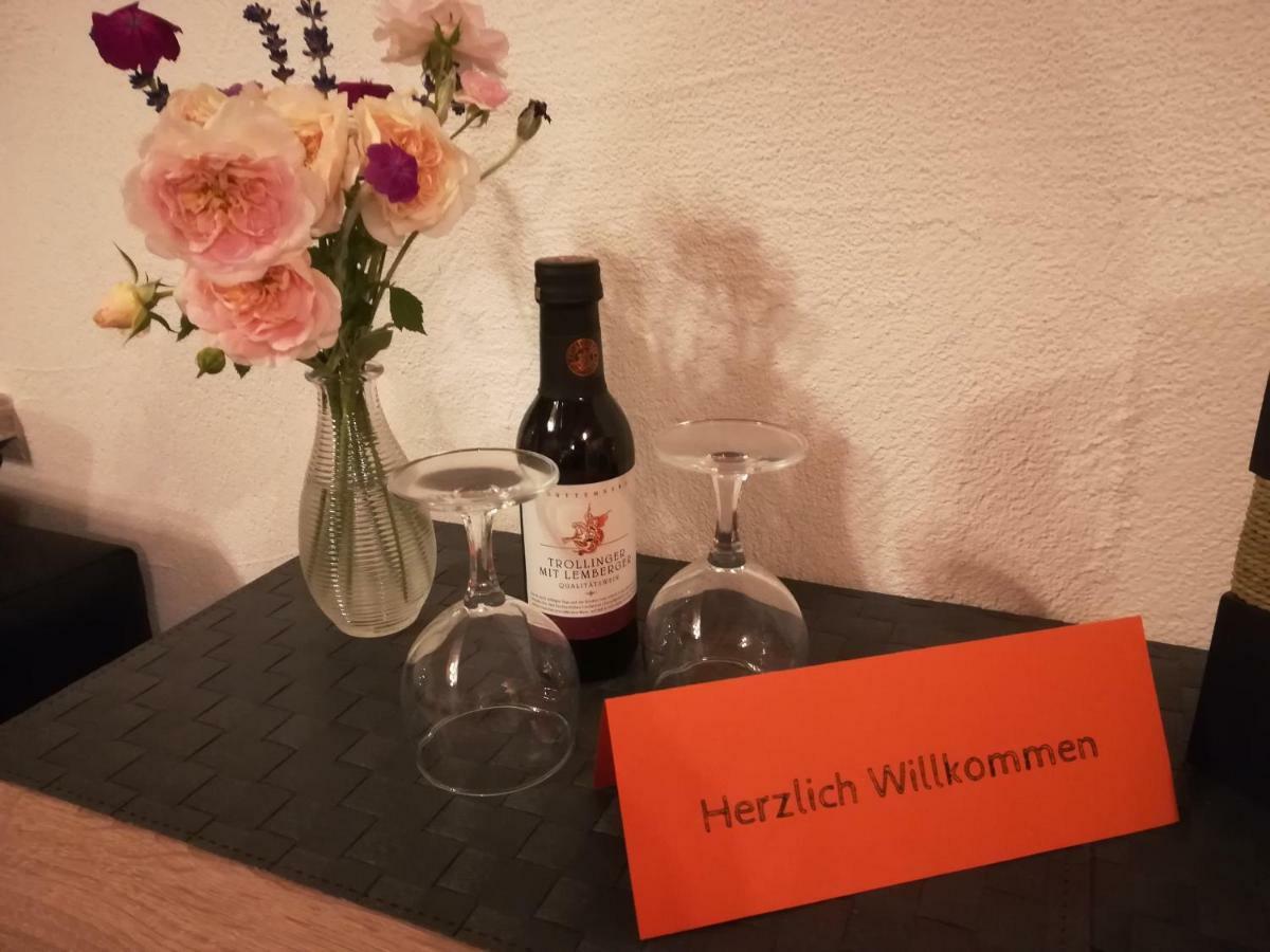 Sonnige Zimmer Hotel Eberhardzell Екстериор снимка